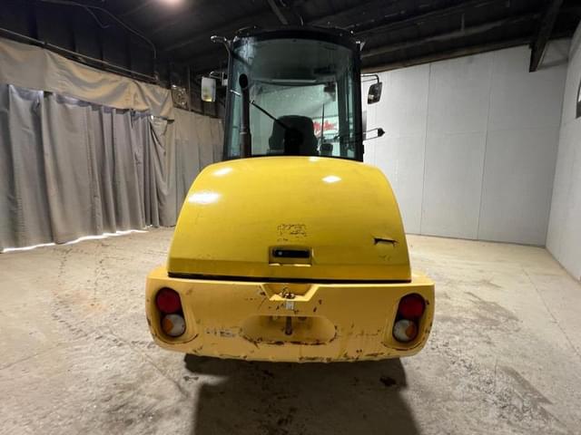 Image of New Holland W50TC equipment image 3