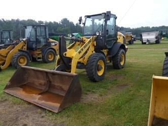 Image of New Holland W80C equipment image 1