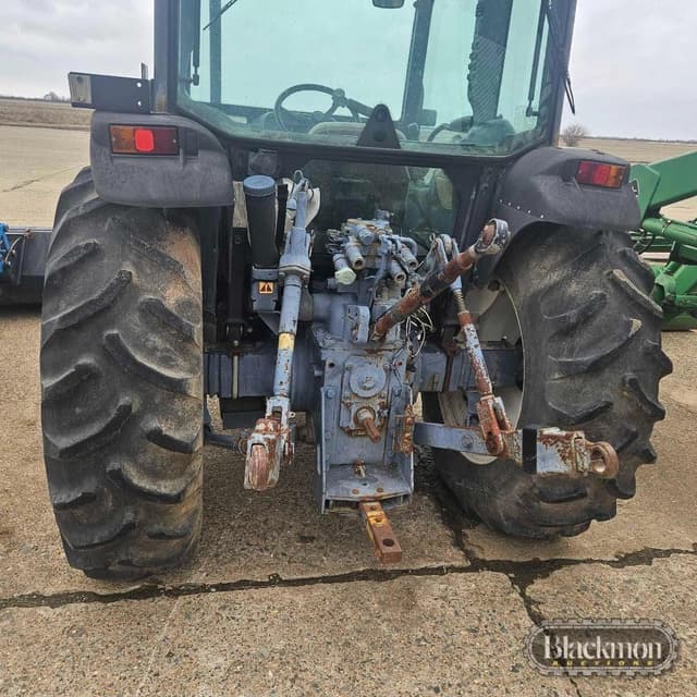 Image of New Holland TN55 equipment image 4
