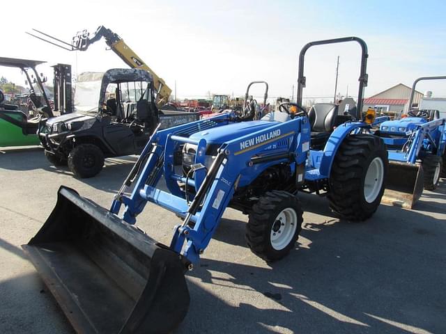 Image of New Holland Workmaster 25 equipment image 4