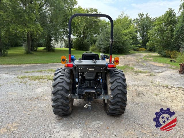 Image of New Holland Workmaster 25 equipment image 3