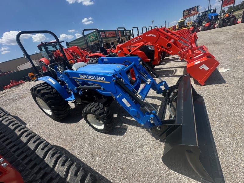 New Holland Workmaster 25 Equipment Image0