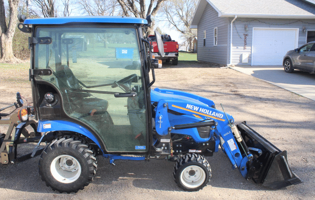 Image of New Holland Workmaster 255 equipment image 3