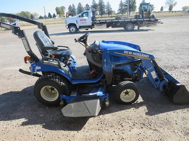 Image of New Holland Workmaster 25S equipment image 4