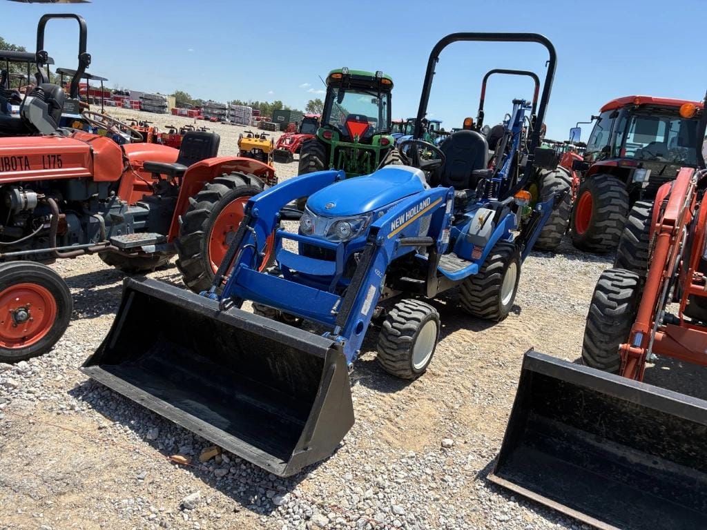 New Holland Workmaster 25S Equipment Image0