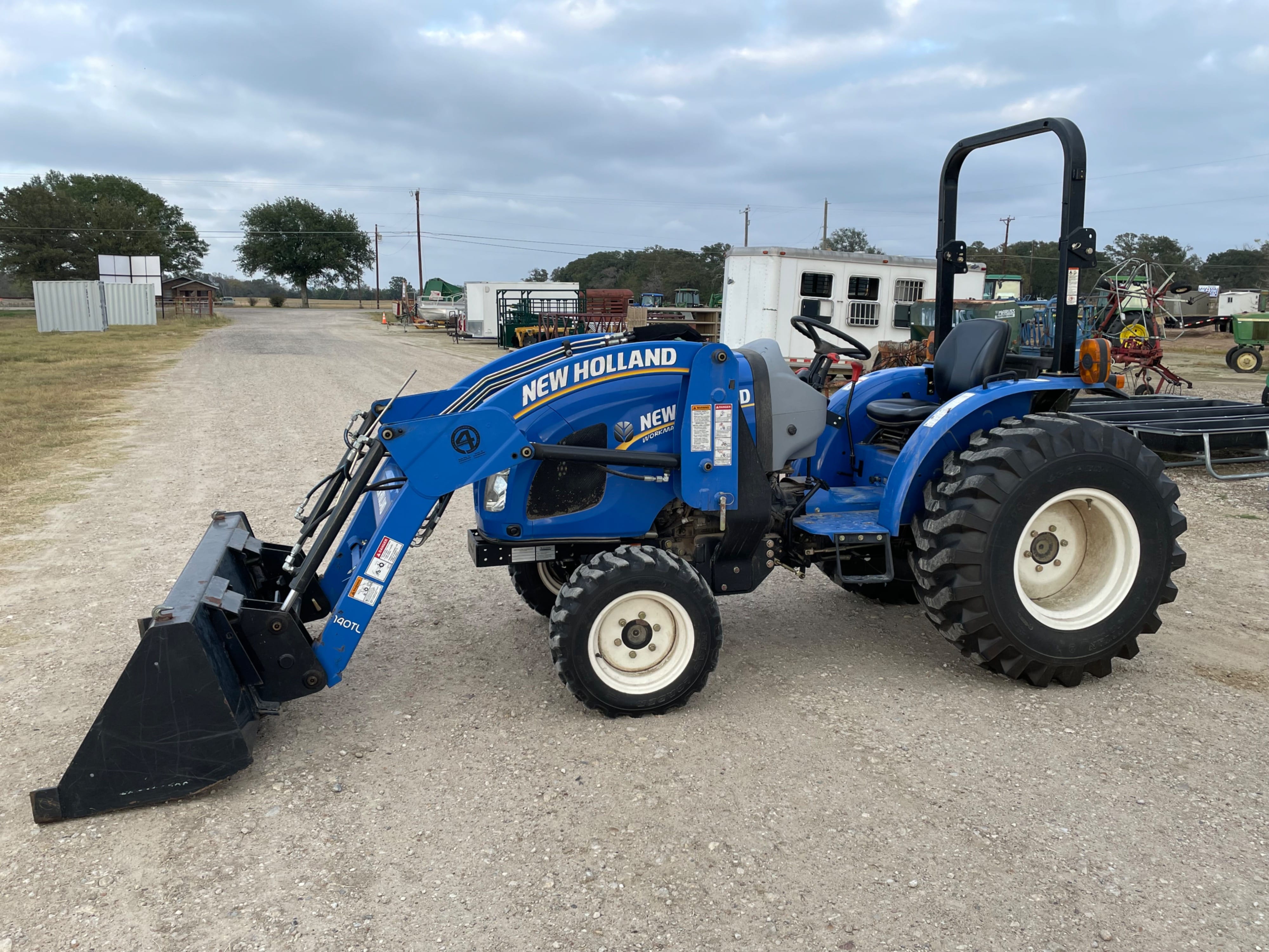 Main image New Holland Workmaster 33