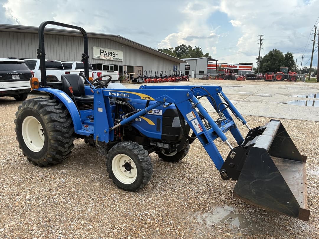 Image of New Holland Workmaster 35 Image 1