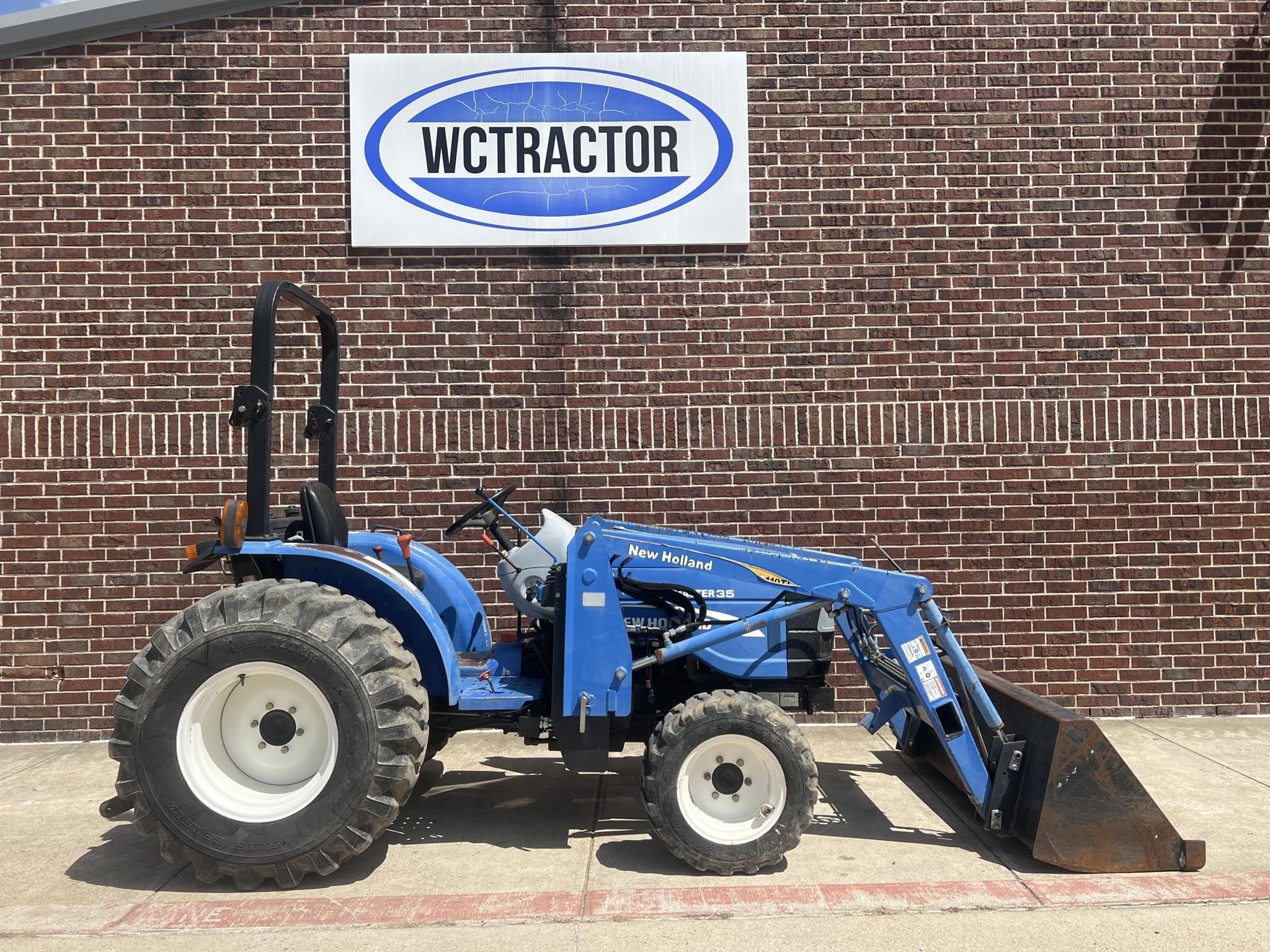 2014 New Holland Workmaster 35 Image