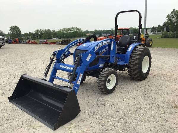New Holland Workmaster 35 Equipment Image0