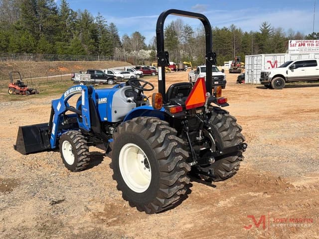 Image of New Holland Workmaster 35 equipment image 2