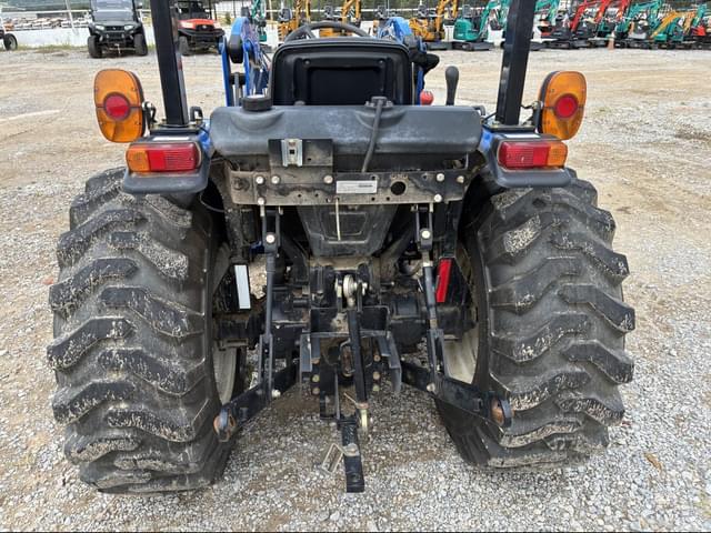 Image of New Holland Workmaster 37 equipment image 4