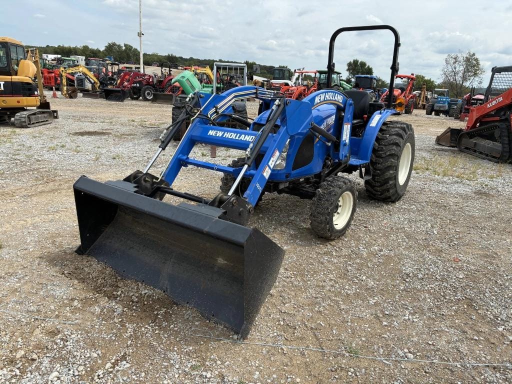 New Holland Workmaster 37 Equipment Image0
