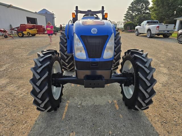 Image of New Holland Workmaster 70 equipment image 2