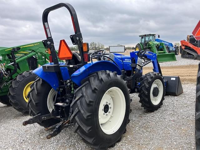 Image of New Holland Workmaster 70 equipment image 2