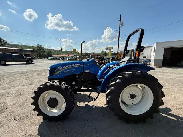 Image of New Holland Workmaster 70 equipment image 2