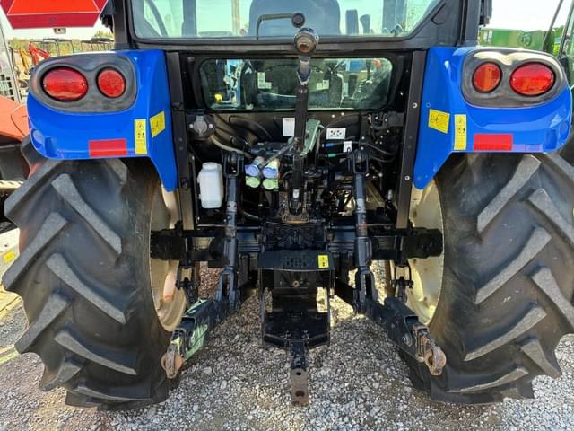 Image of New Holland Workmaster 75 equipment image 4