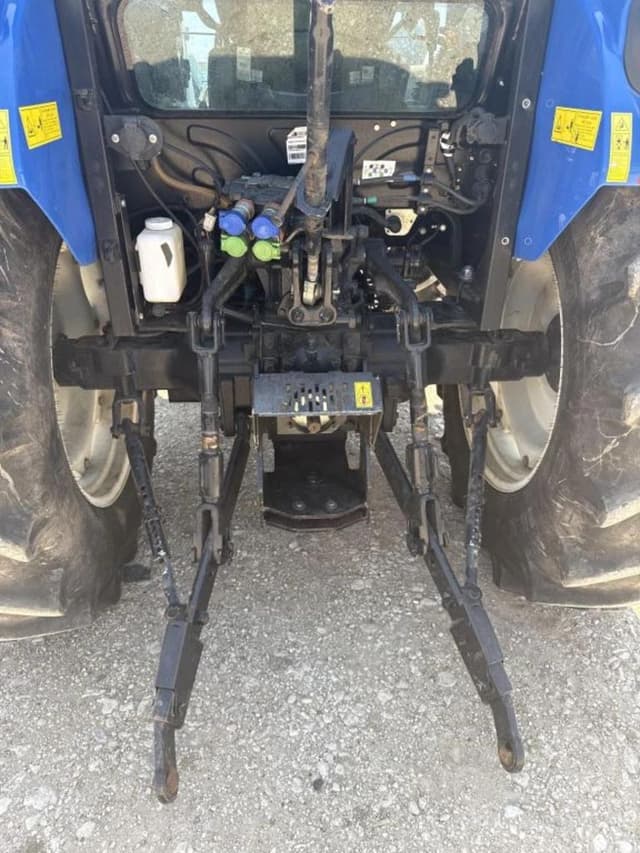 Image of New Holland Workmaster 75 equipment image 4
