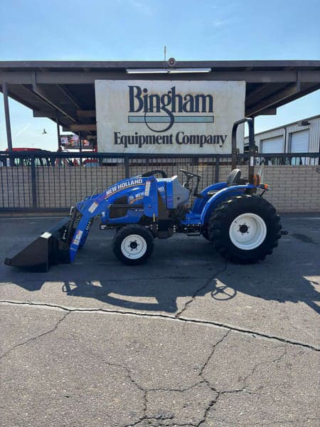 Image of New Holland Workmaster 25 equipment image 4