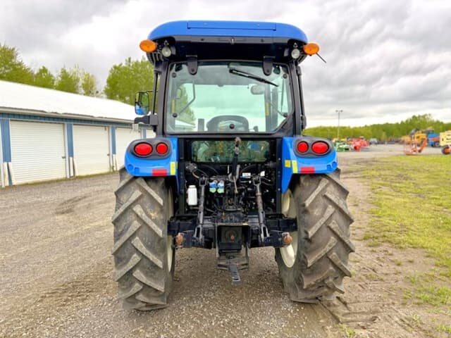 Image of New Holland Workmaster 55 equipment image 4