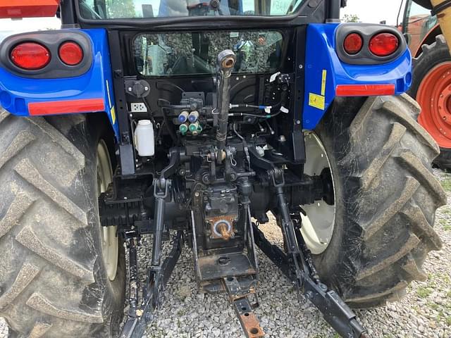 Image of New Holland Workmaster 105 equipment image 4