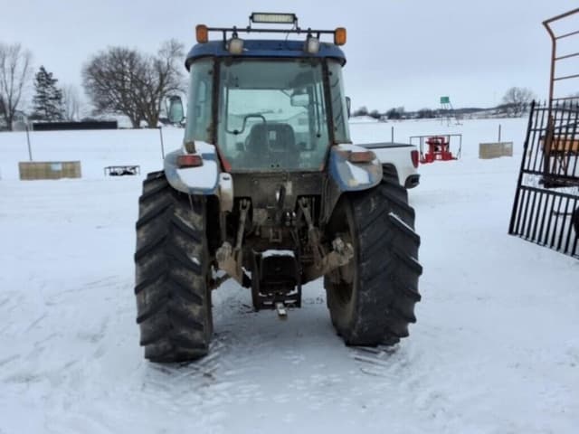 Image of New Holland TD95D equipment image 2