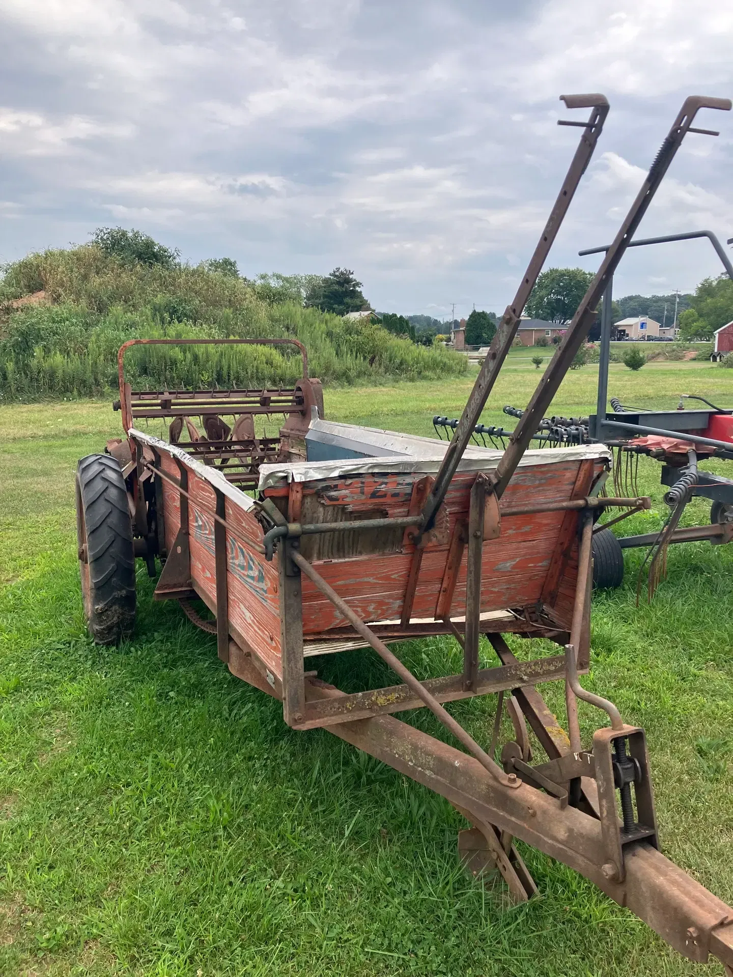 New Idea 12A Equipment Image0