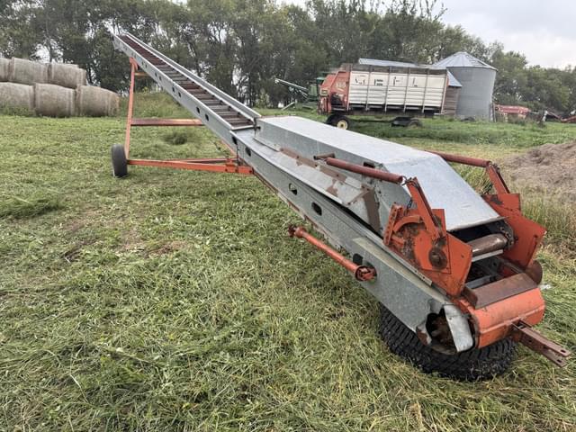 Image of New Idea 176 equipment image 1