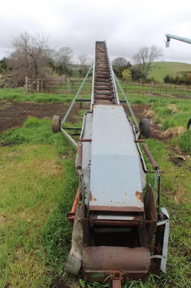 Image of New Idea 176 equipment image 1