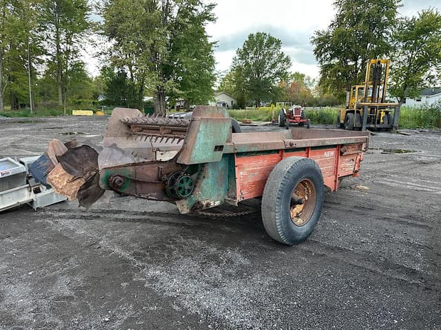 Image of New Idea 215 equipment image 3