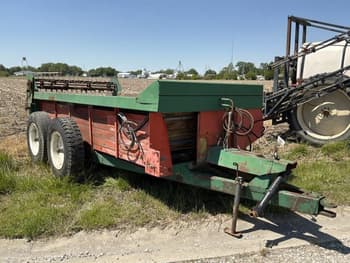 New Idea 244 Equipment Image0