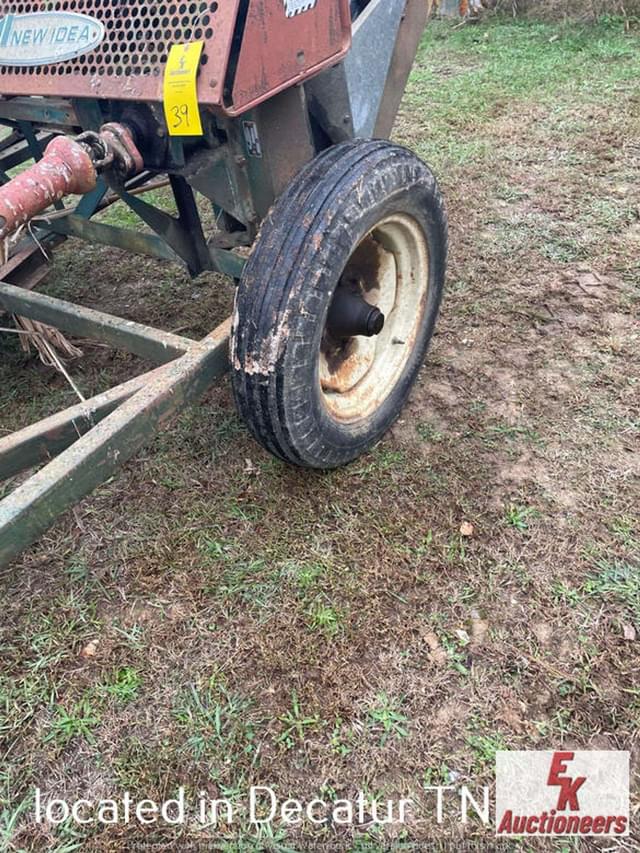 Image of New Idea 309 equipment image 2