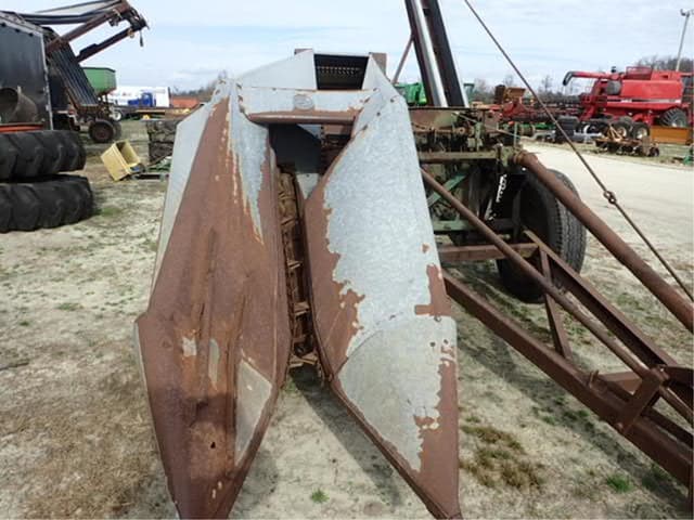 Image of New Idea 310 equipment image 3