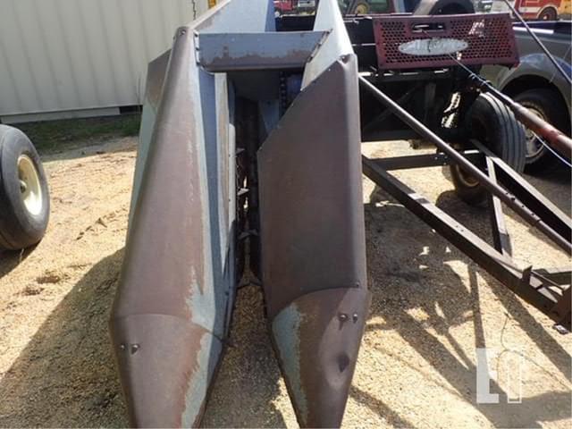 Image of New Idea 323 equipment image 2