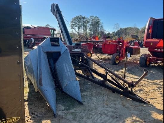 Image of New Idea 323 equipment image 1