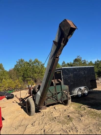 Image of New Idea 323 equipment image 2