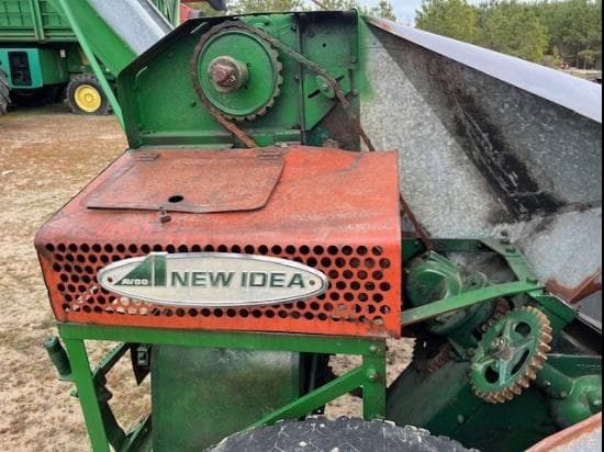 Image of New Idea 323 equipment image 3