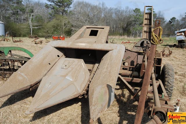 Image of New Idea 324 equipment image 1