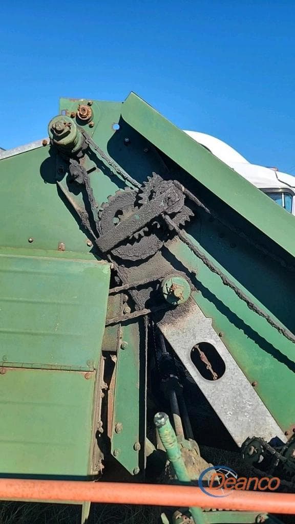 Image of New Idea 324 equipment image 3