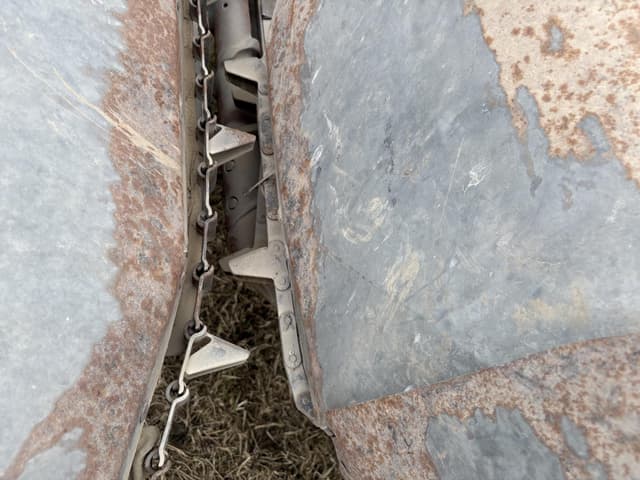 Image of New Idea 324 equipment image 2