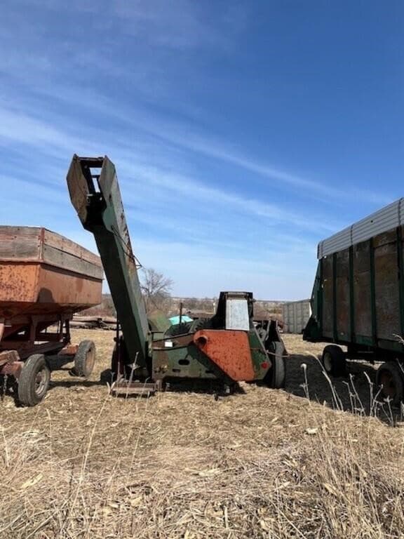 Image of New Idea 325 equipment image 2