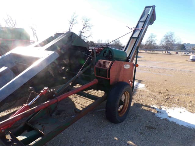 Image of New Idea 325 equipment image 3