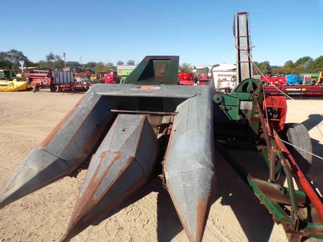 Image of New Idea 325 equipment image 2