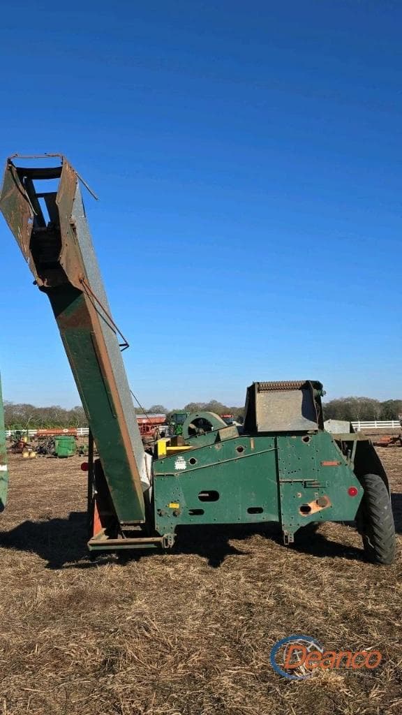 Image of New Idea 327 equipment image 3