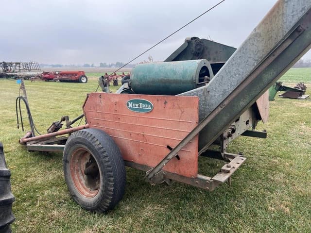 Image of New Idea 327 equipment image 4