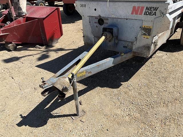 Image of New Idea 3618 equipment image 1