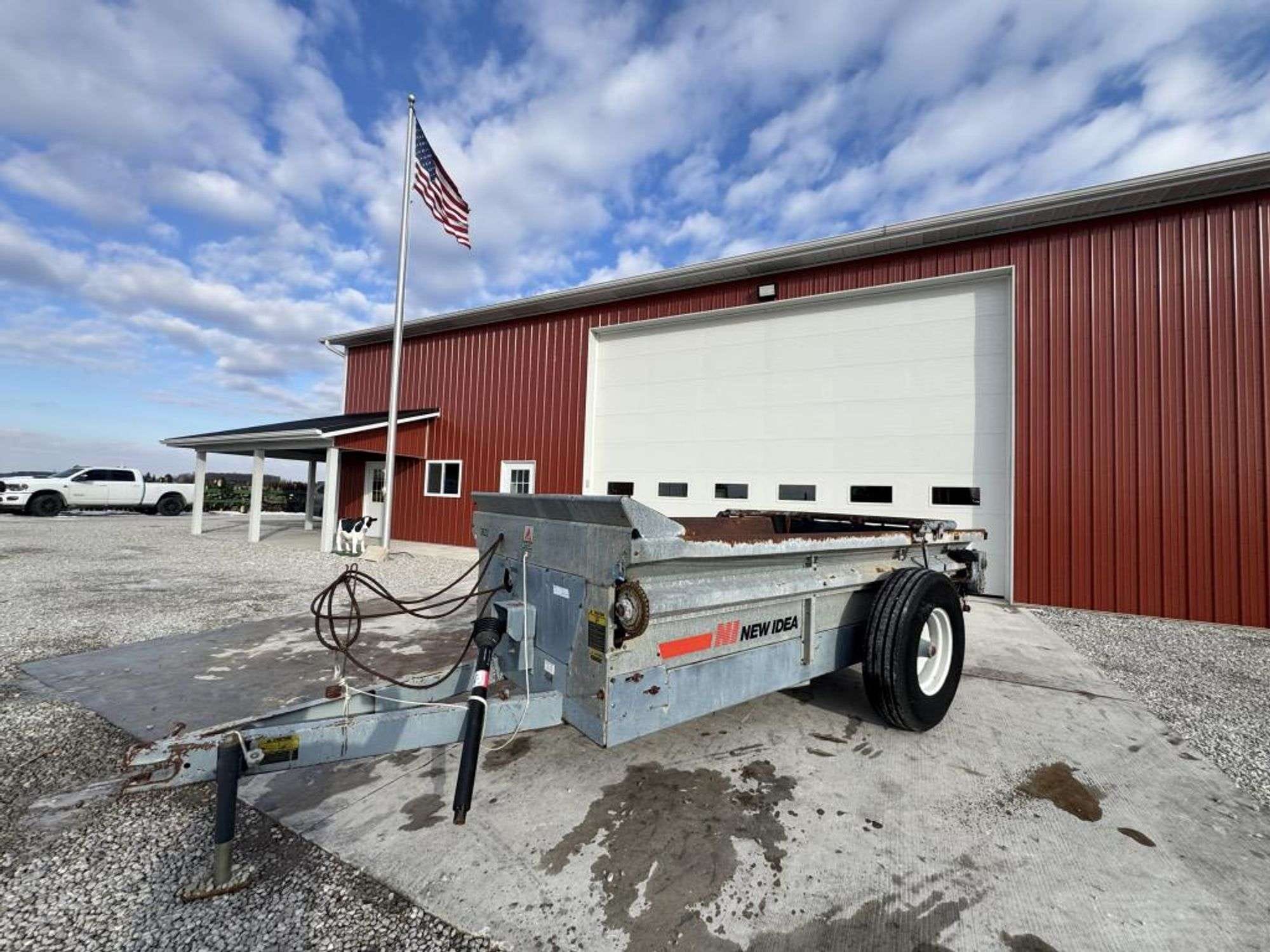 New Idea 3622 Equipment Image0