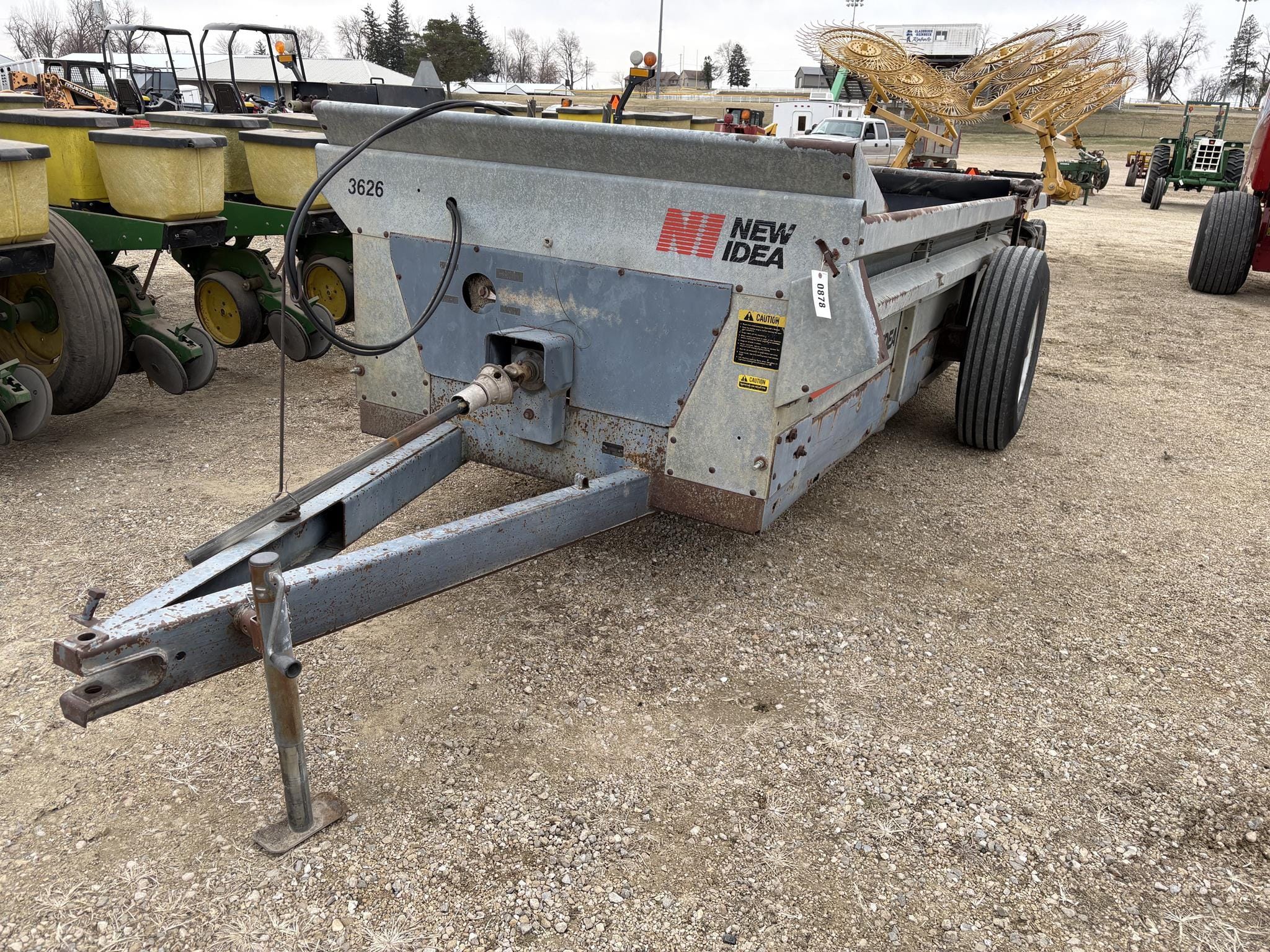 New Idea 3626 Equipment Image0