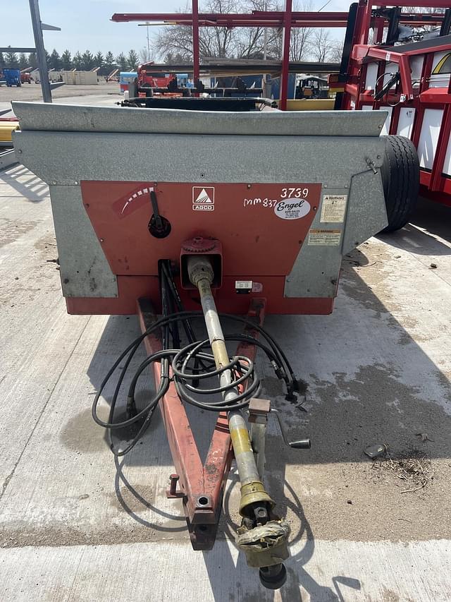 Image of New Idea 3739 equipment image 1