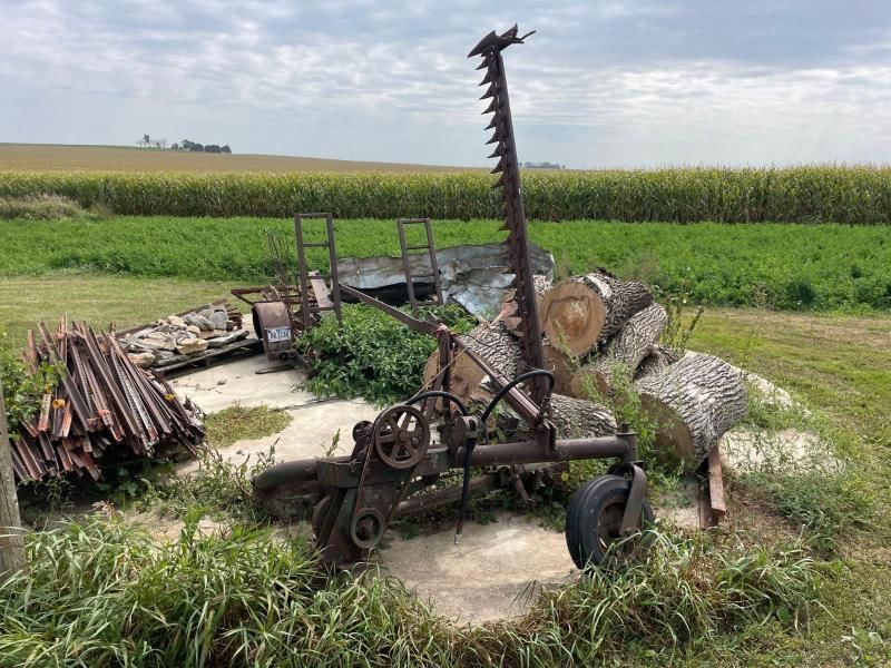 New Idea 40 Equipment Image0