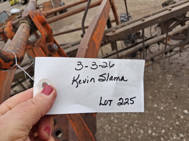 Image of New Idea 402 equipment image 3